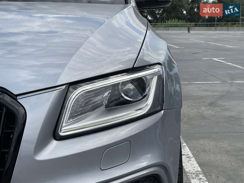 Позашляховик / Кросовер Audi Q5 2016 в Києві
