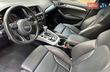 Позашляховик / Кросовер Audi Q5 2016 в 