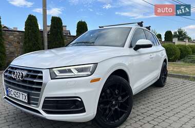 Позашляховик / Кросовер Audi Q5 2018 в 