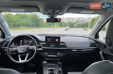 Позашляховик / Кросовер Audi Q5 2018 в 