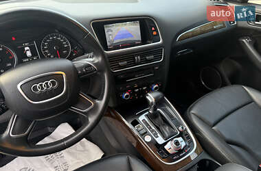 Внедорожник / Кроссовер Audi Q5 2016 в 