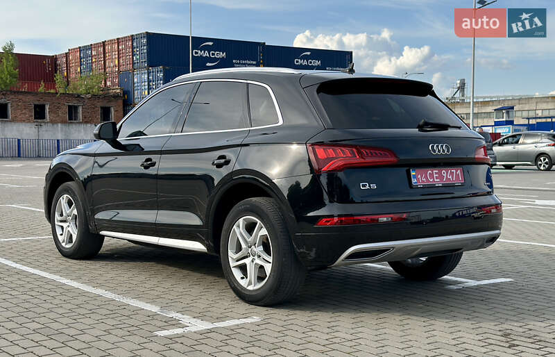 Внедорожник / Кроссовер Audi Q5 2019 в Тернополе