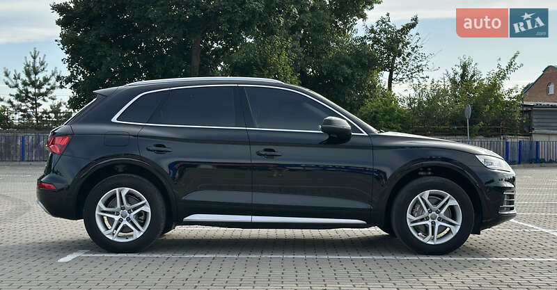 Внедорожник / Кроссовер Audi Q5 2019 в Тернополе