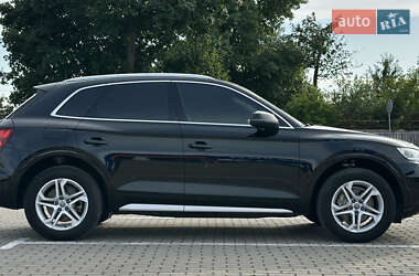 Внедорожник / Кроссовер Audi Q5 2019 в 