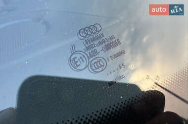 Позашляховик / Кросовер Audi Q5 2015 в 
