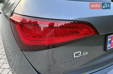 Позашляховик / Кросовер Audi Q5 2015 в 