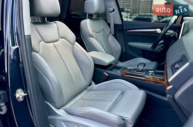 Внедорожник / Кроссовер Audi Q5 2017 в 