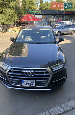 Внедорожник / Кроссовер Audi Q5 2020 в 