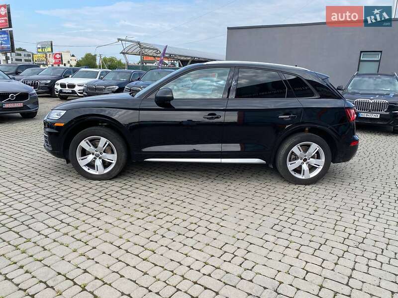 Позашляховик / Кросовер Audi Q5 2016 в Львові