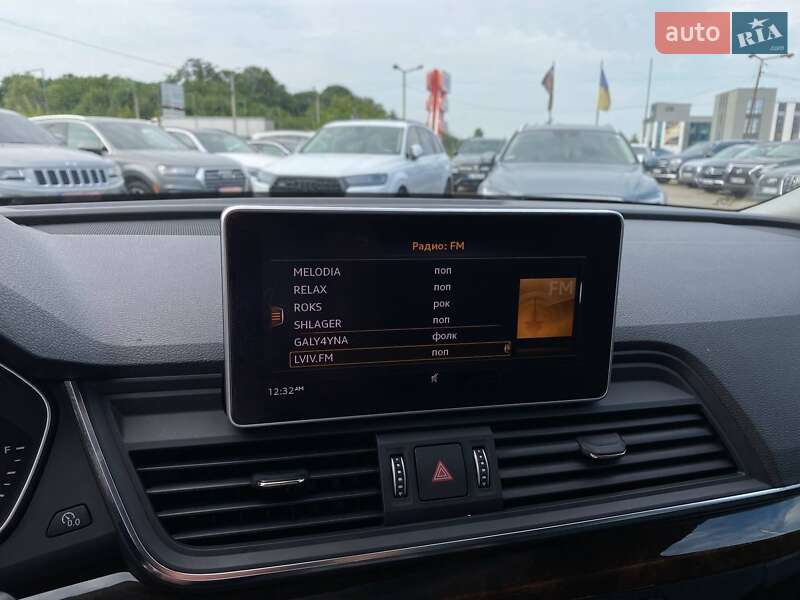 Позашляховик / Кросовер Audi Q5 2016 в Львові