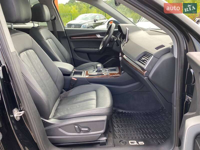 Позашляховик / Кросовер Audi Q5 2016 в Львові