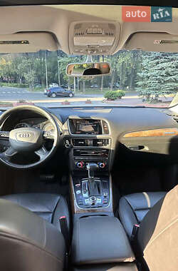 Внедорожник / Кроссовер Audi Q5 2015 в 