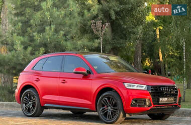 Позашляховик / Кросовер Audi Q5 2019 в 