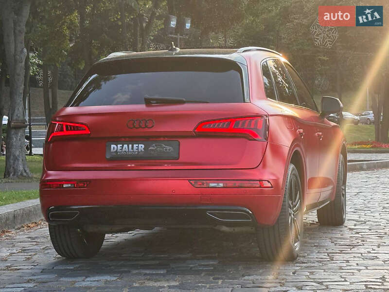 Позашляховик / Кросовер Audi Q5 2019 в Києві