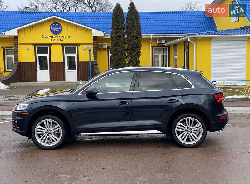Внедорожник / Кроссовер Audi Q5 2017 в Киеве