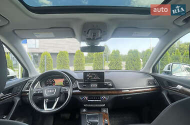 Позашляховик / Кросовер Audi Q5 2017 в 