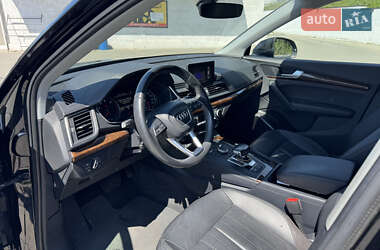 Внедорожник / Кроссовер Audi Q5 2017 в 