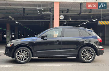 Позашляховик / Кросовер Audi Q5 2015 в 