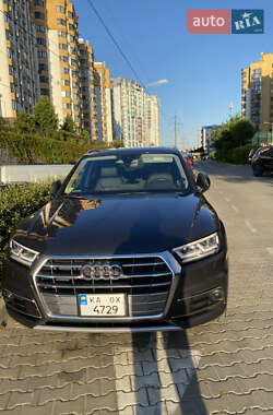Позашляховик / Кросовер Audi Q5 2020 в Києві