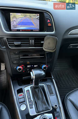 Внедорожник / Кроссовер Audi Q5 2015 в 