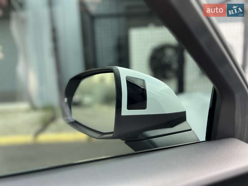Позашляховик / Кросовер Audi Q5 2020 в Ужгороді