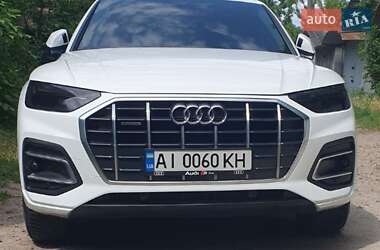 Внедорожник / Кроссовер Audi Q5 2021 в 