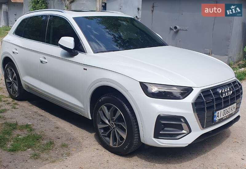 Позашляховик / Кросовер Audi Q5 2021 в Києві