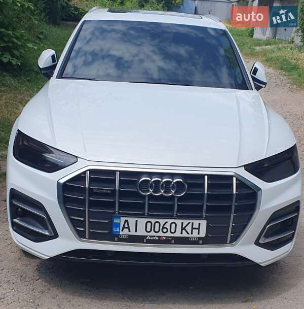 Позашляховик / Кросовер Audi Q5 2021 в Києві