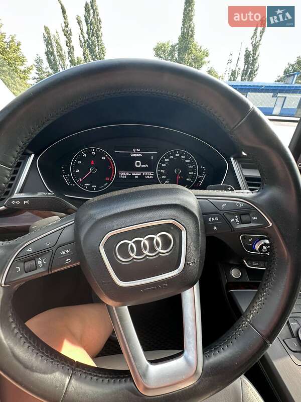 Позашляховик / Кросовер Audi Q5 2017 в Кременчуці