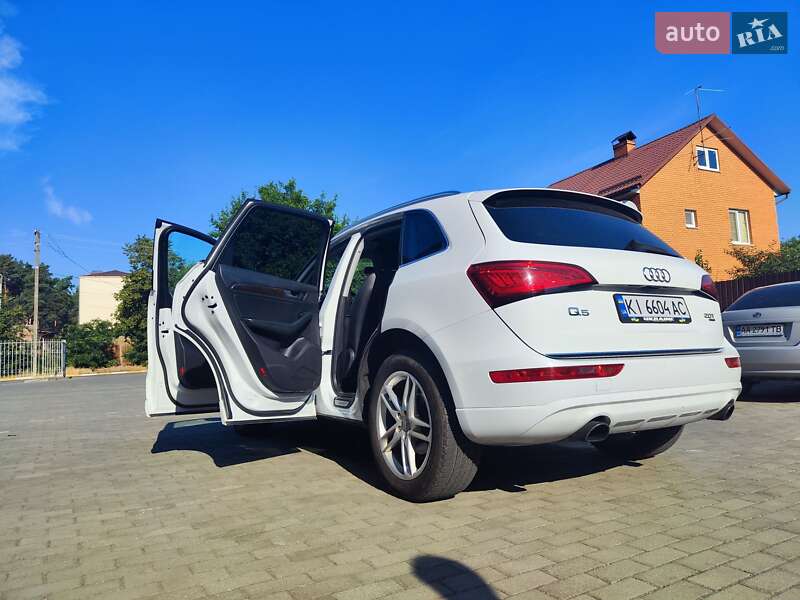 Позашляховик / Кросовер Audi Q5 2014 в Ірпені