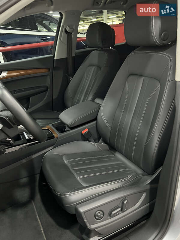 Внедорожник / Кроссовер Audi Q5 2022 в Одессе