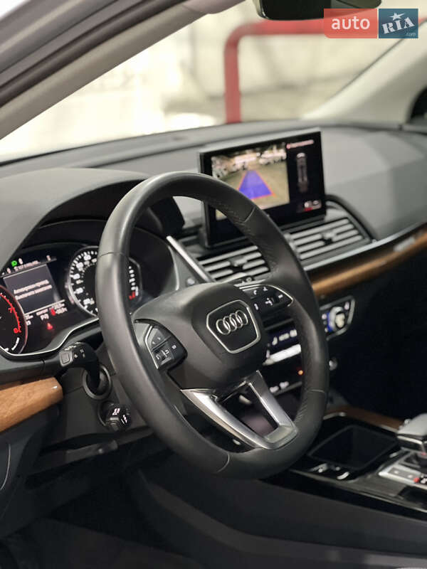 Внедорожник / Кроссовер Audi Q5 2022 в Одессе