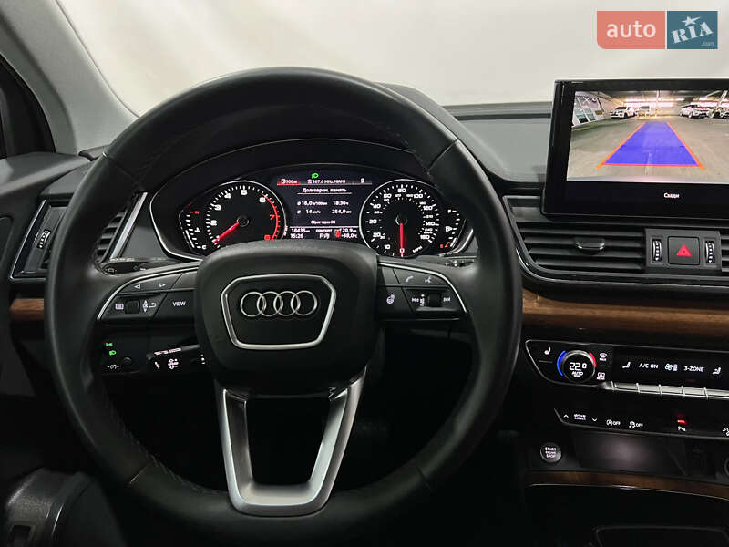 Внедорожник / Кроссовер Audi Q5 2022 в Одессе