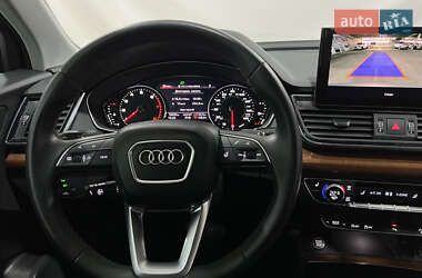 Внедорожник / Кроссовер Audi Q5 2022 в 