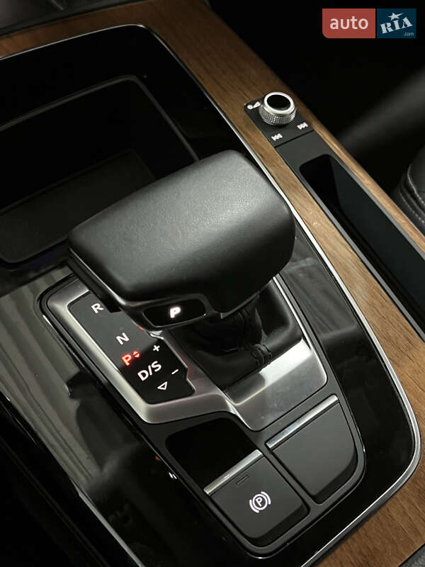 Внедорожник / Кроссовер Audi Q5 2022 в Одессе