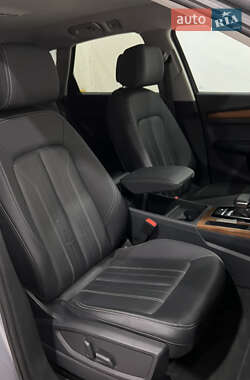 Внедорожник / Кроссовер Audi Q5 2022 в 