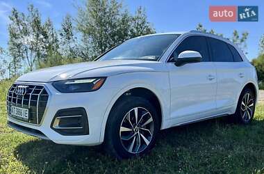 Внедорожник / Кроссовер Audi Q5 2021 в 