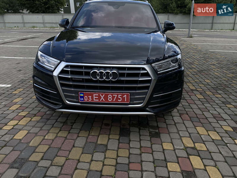 Позашляховик / Кросовер Audi Q5 2018 в Луцьку