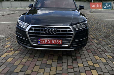 Внедорожник / Кроссовер Audi Q5 2018 в 
