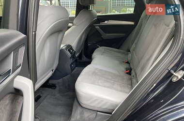 Внедорожник / Кроссовер Audi Q5 2018 в 