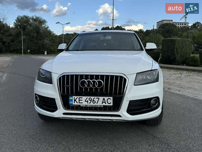 Позашляховик / Кросовер Audi Q5 2016 в Львові