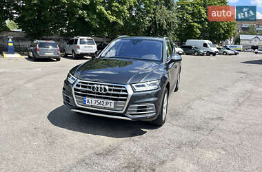 Внедорожник / Кроссовер Audi Q5 2017 в 