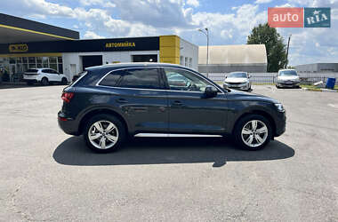 Внедорожник / Кроссовер Audi Q5 2017 в 
