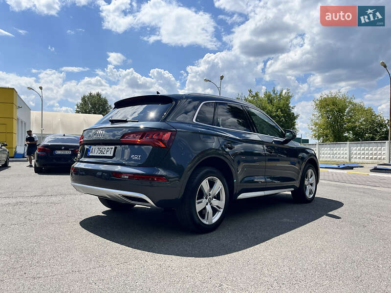 Внедорожник / Кроссовер Audi Q5 2017 в Василькове
