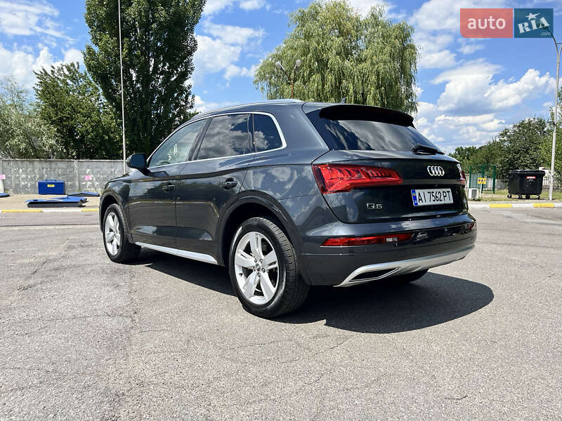 Внедорожник / Кроссовер Audi Q5 2017 в Василькове