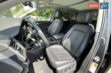 Внедорожник / Кроссовер Audi Q5 2017 в 
