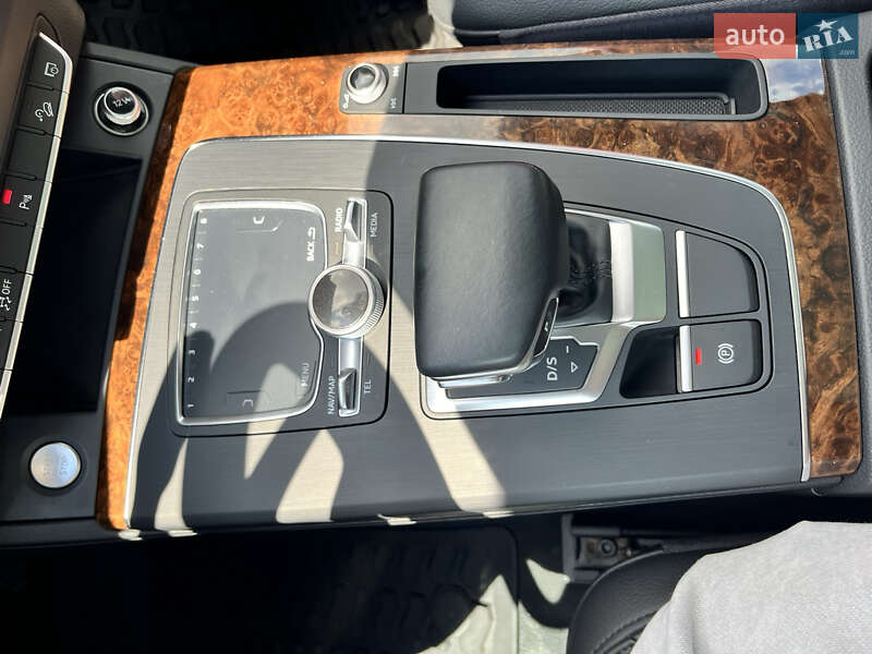 Внедорожник / Кроссовер Audi Q5 2017 в Василькове