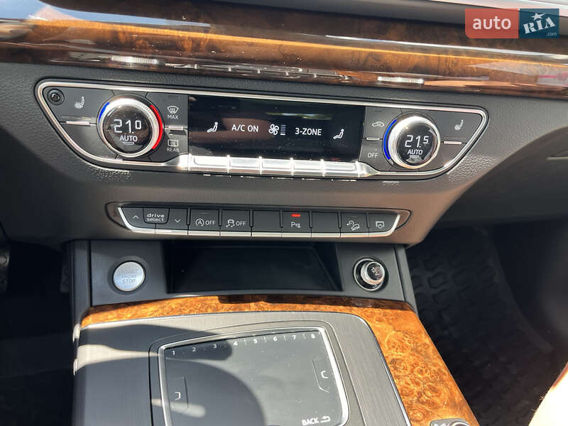 Внедорожник / Кроссовер Audi Q5 2017 в Василькове