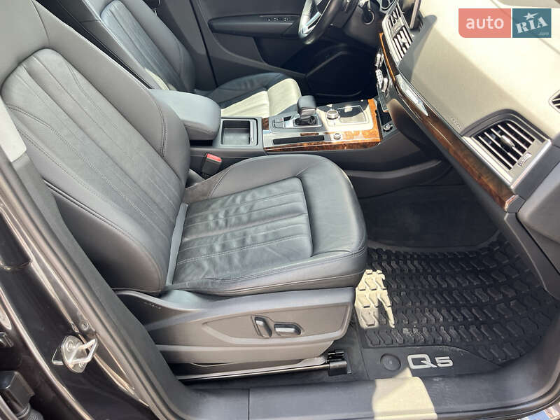 Внедорожник / Кроссовер Audi Q5 2017 в Василькове