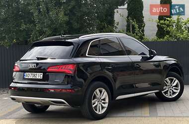 Позашляховик / Кросовер Audi Q5 2019 в 